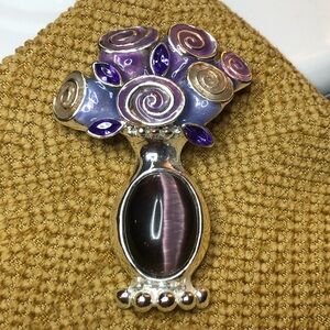 Vintage AAI Flower Vase Brooch